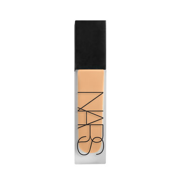 NATURAL MATTE LONGWEAR FOUNDATION, NARS TRENDING