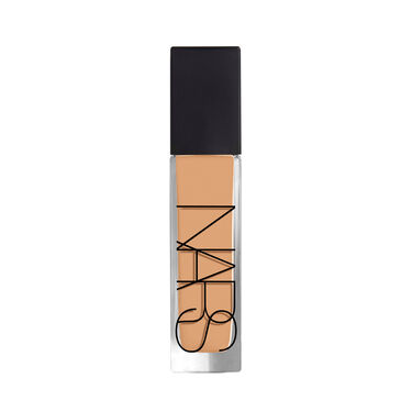 NATURAL MATTE LONGWEAR FOUNDATION, NARS TRENDING