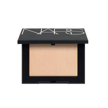 Light Reflecting Pressed Setting Powder, NARS Puder