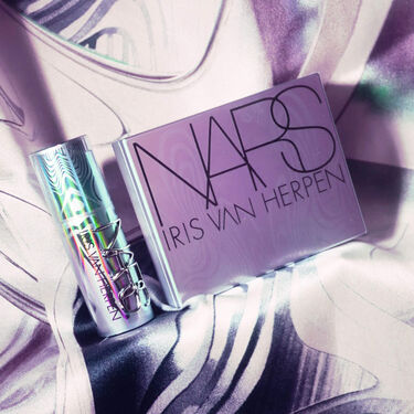 LIGHT REFLECTING&trade; PRISMATIC POWDER, NARS LAST CHANCE