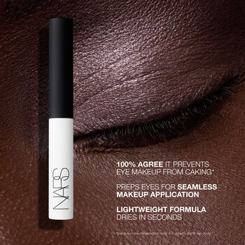 SMUDGE PROOF EYESHADOW BASE