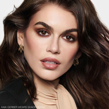 NATURAL MATTE LONGWEAR FOUNDATION, NARS TRENDING