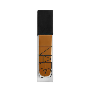 NATURAL MATTE LONGWEAR FOUNDATION, NARS TRENDING