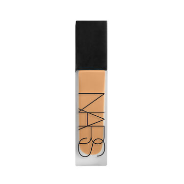NATURAL MATTE LONGWEAR FOUNDATION, NARS TRENDING