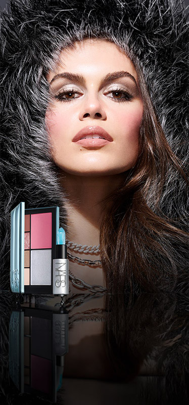 HOLIDAY COLLECTION